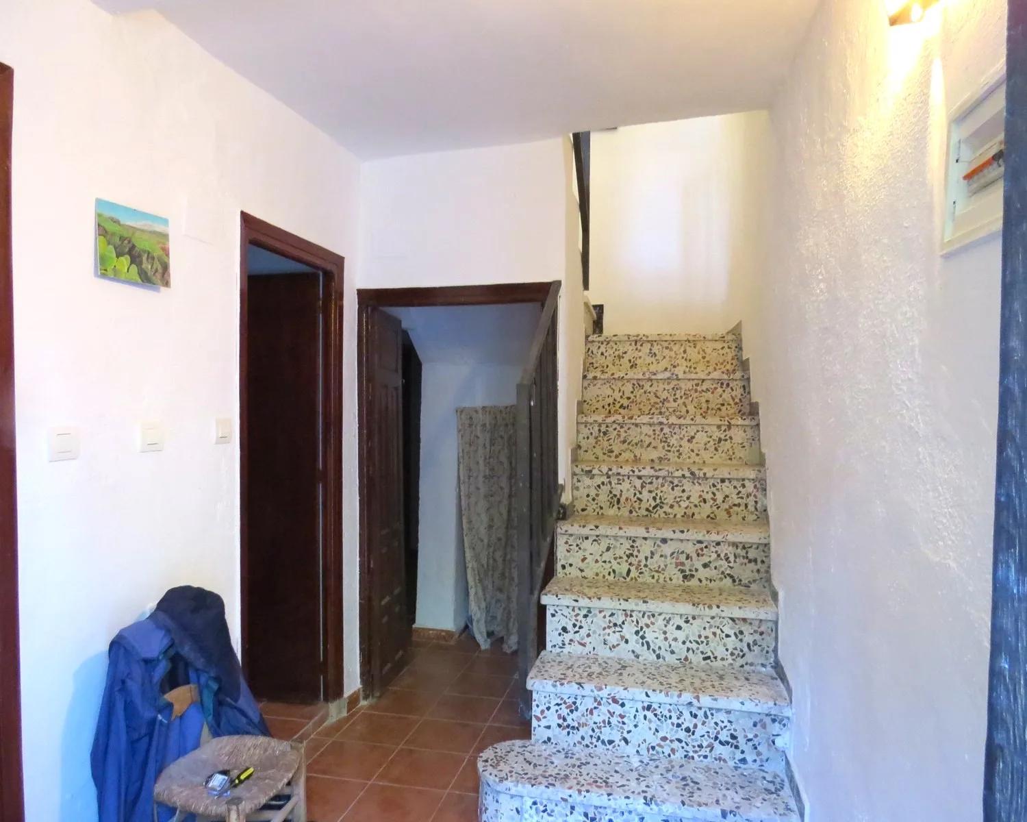 House for Sale in Cádiar