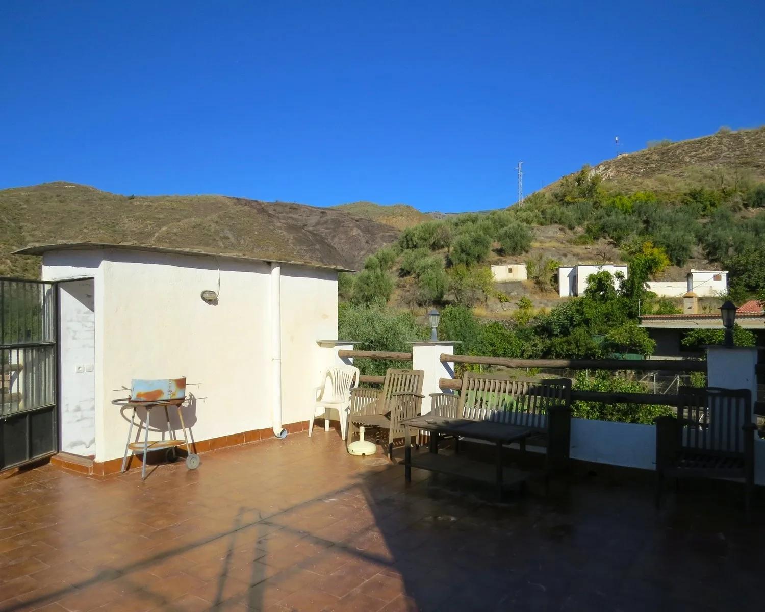 House for Sale in Cádiar