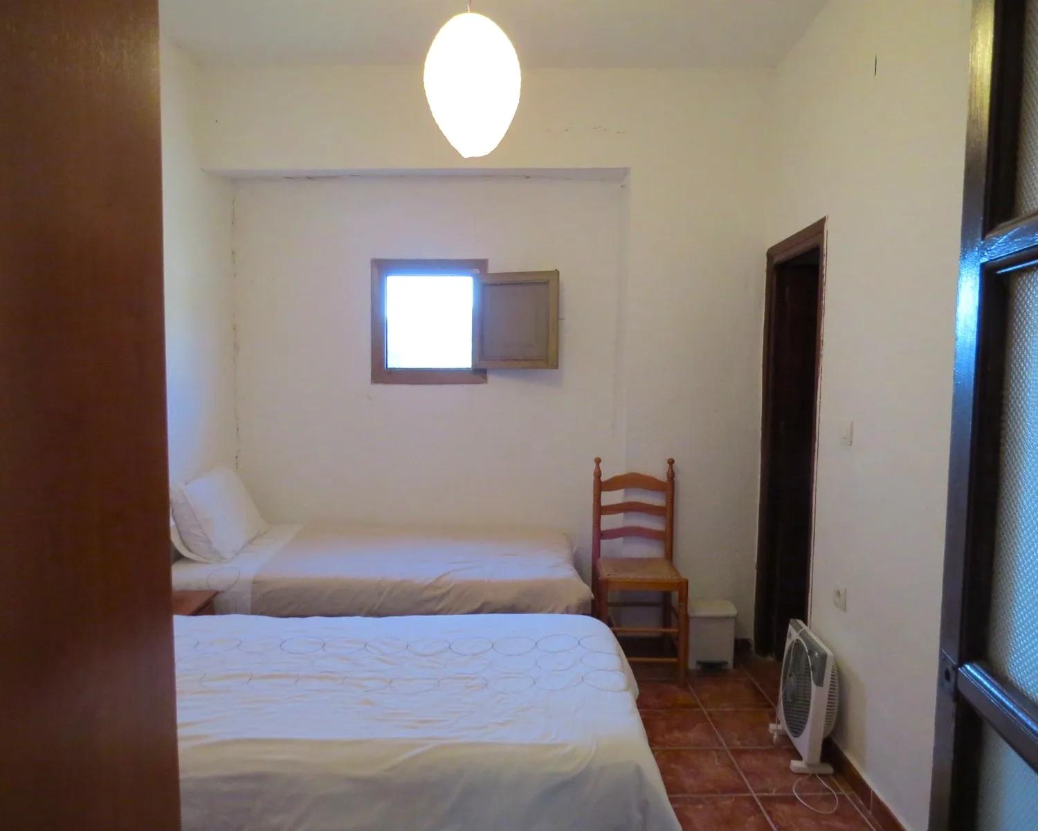 House for Sale in Cádiar