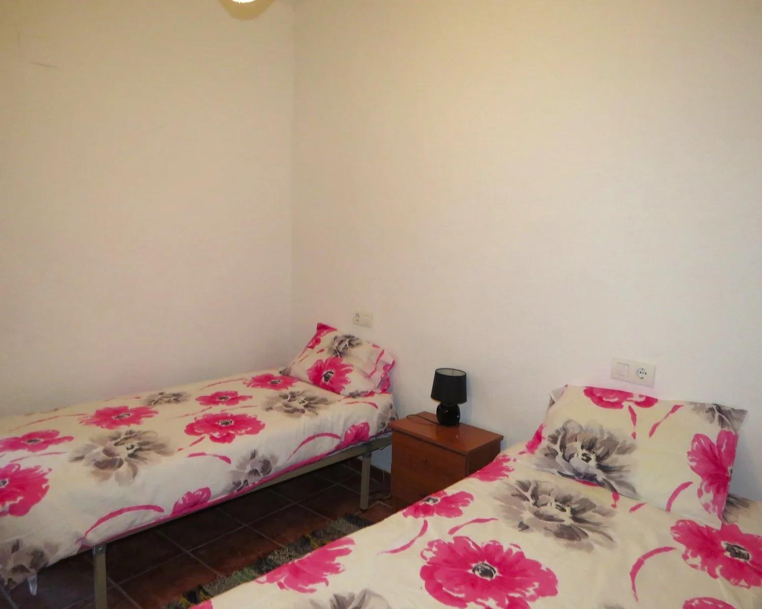 House for Sale in Cádiar