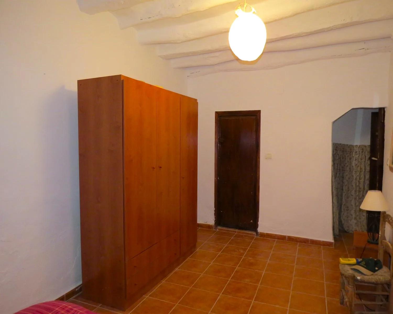 House for Sale in Cádiar