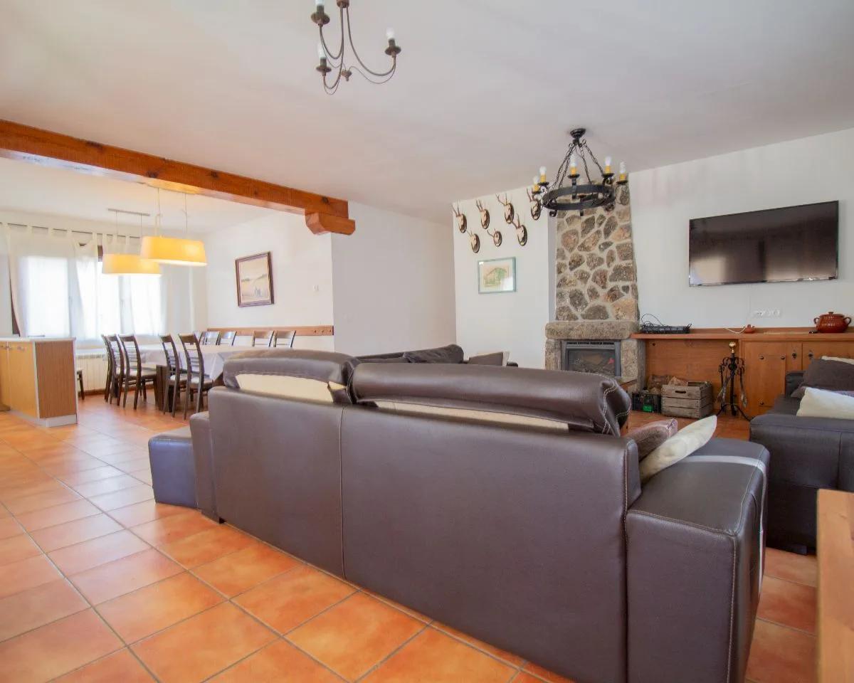 Finca en Venta en Navaluenga