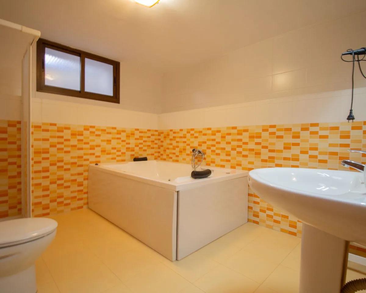 Finca en Venta en Navaluenga