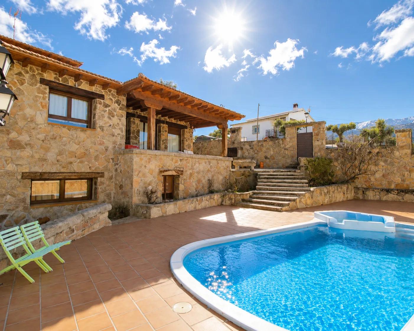 Finca en Venta en Navaluenga