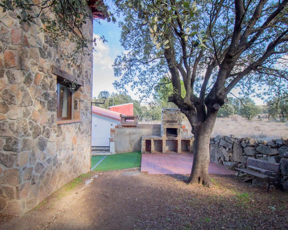 Finca en Venta en Navaluenga