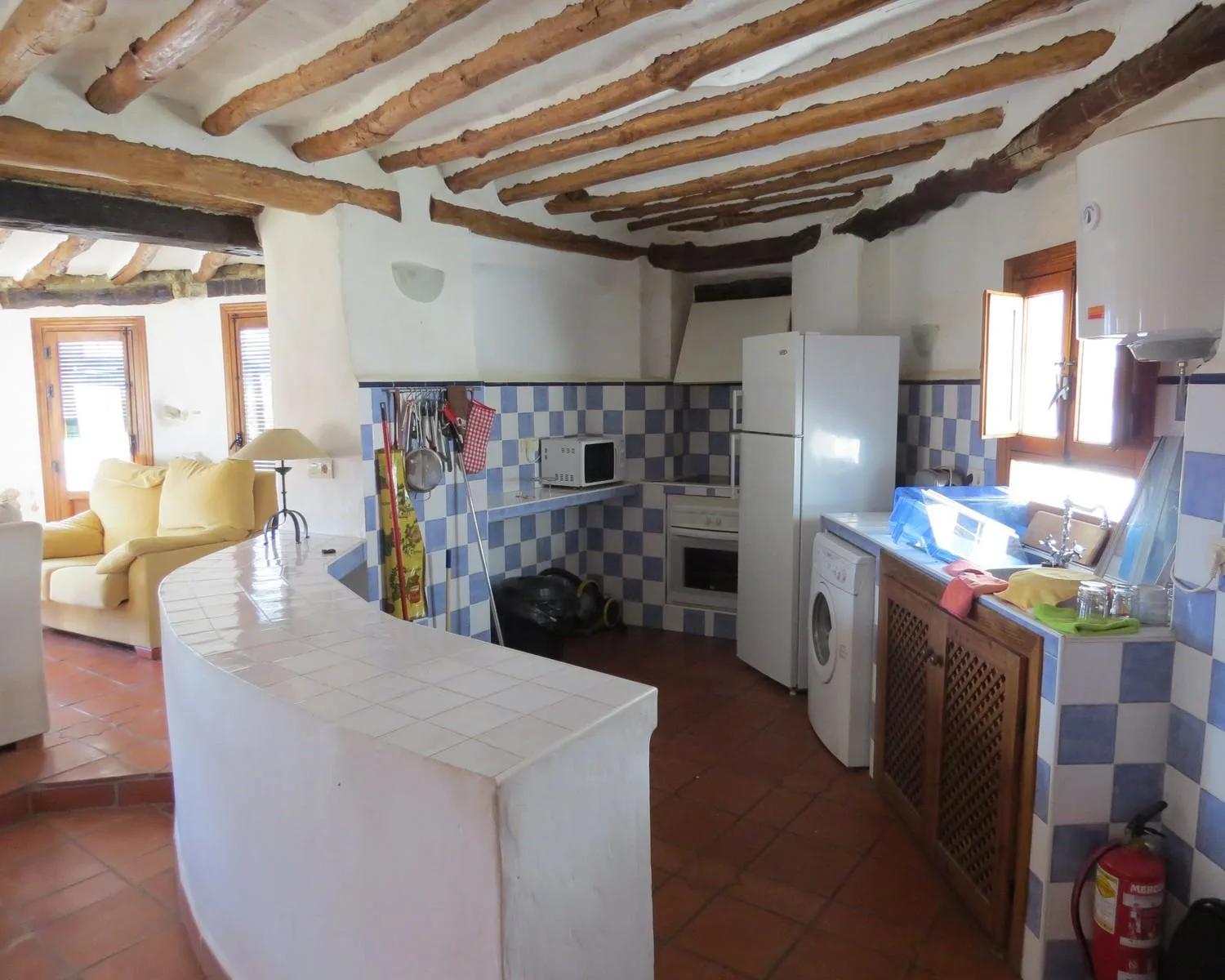 House for Sale in Cástaras