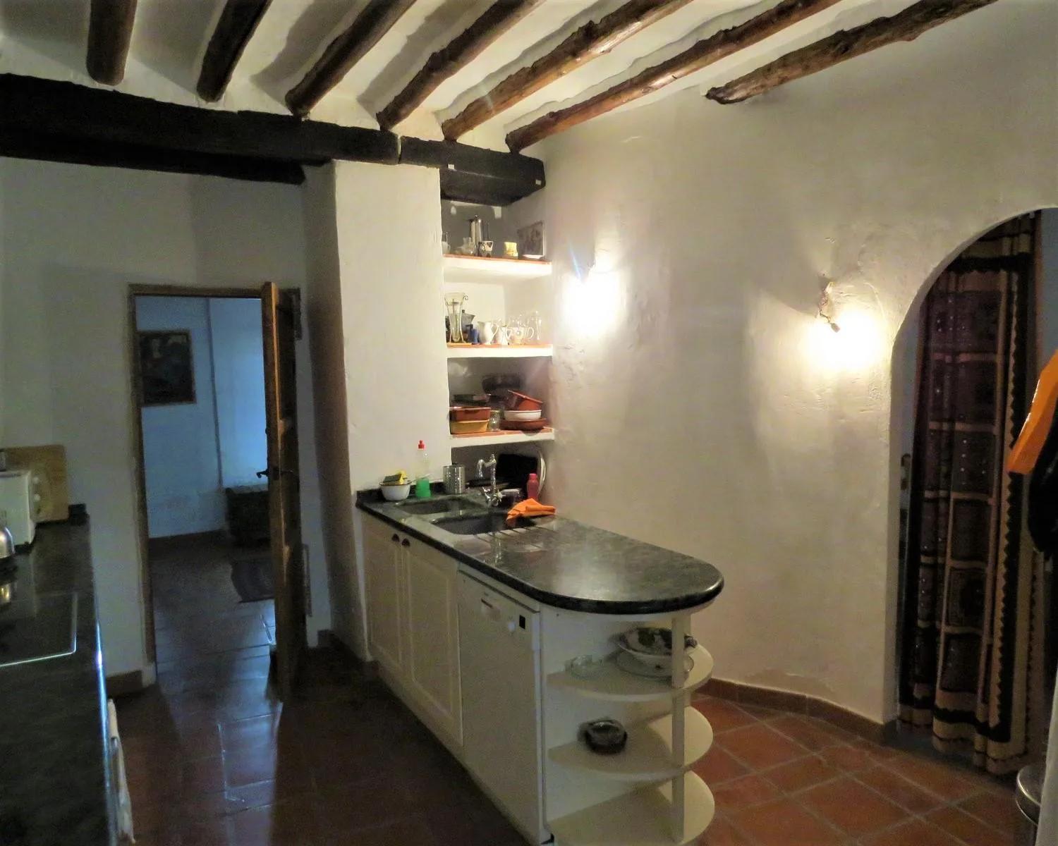 House for Sale in Cástaras