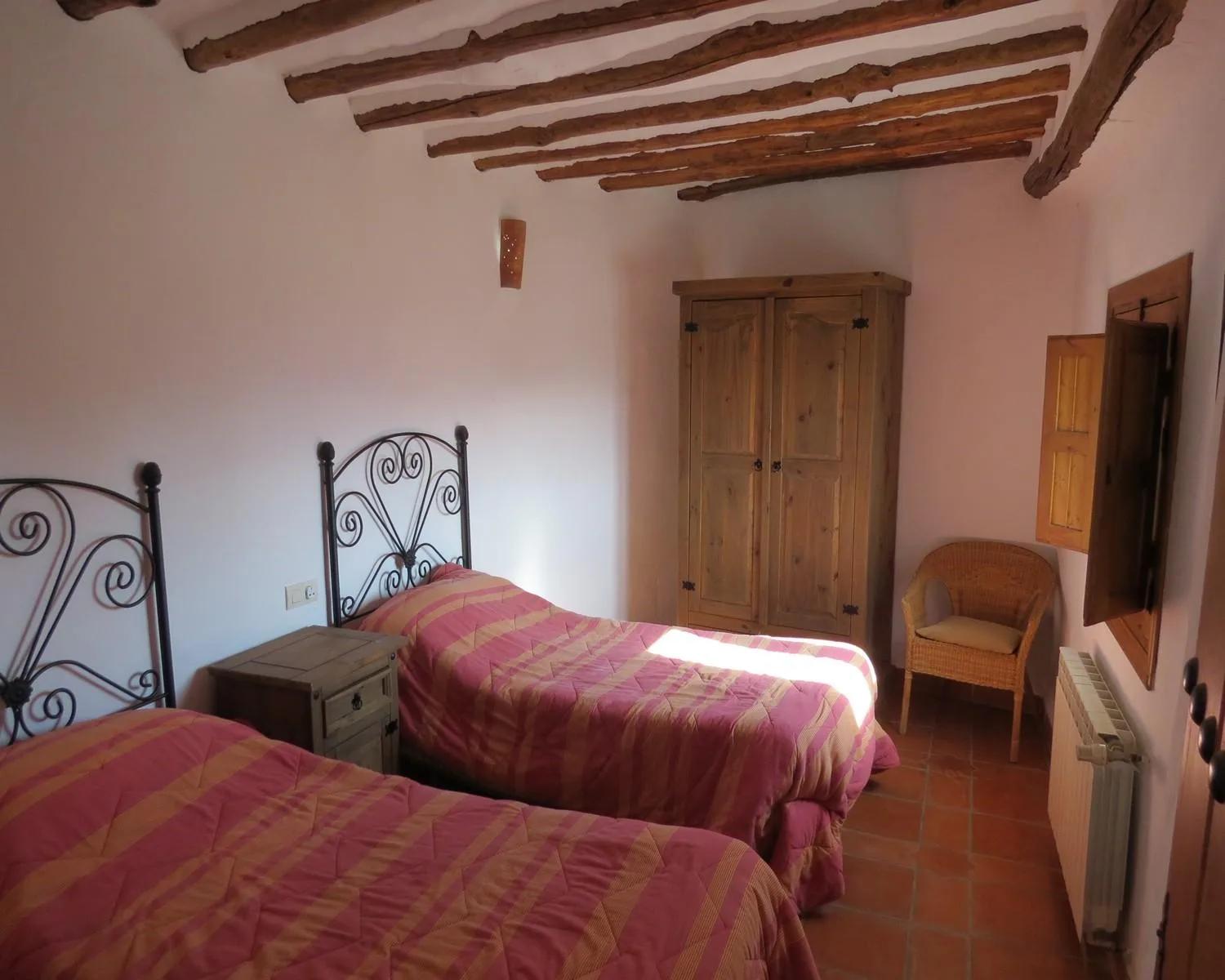 House for Sale in Cástaras