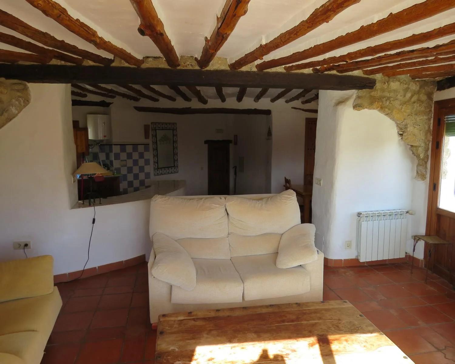 House for Sale in Cástaras