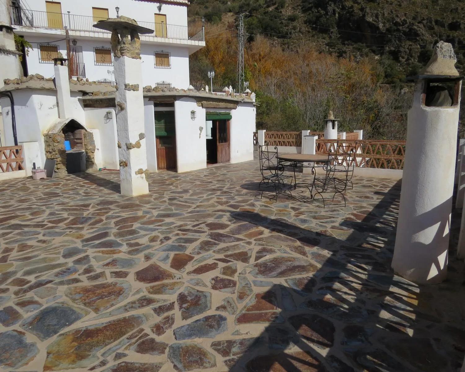 House for Sale in Cástaras