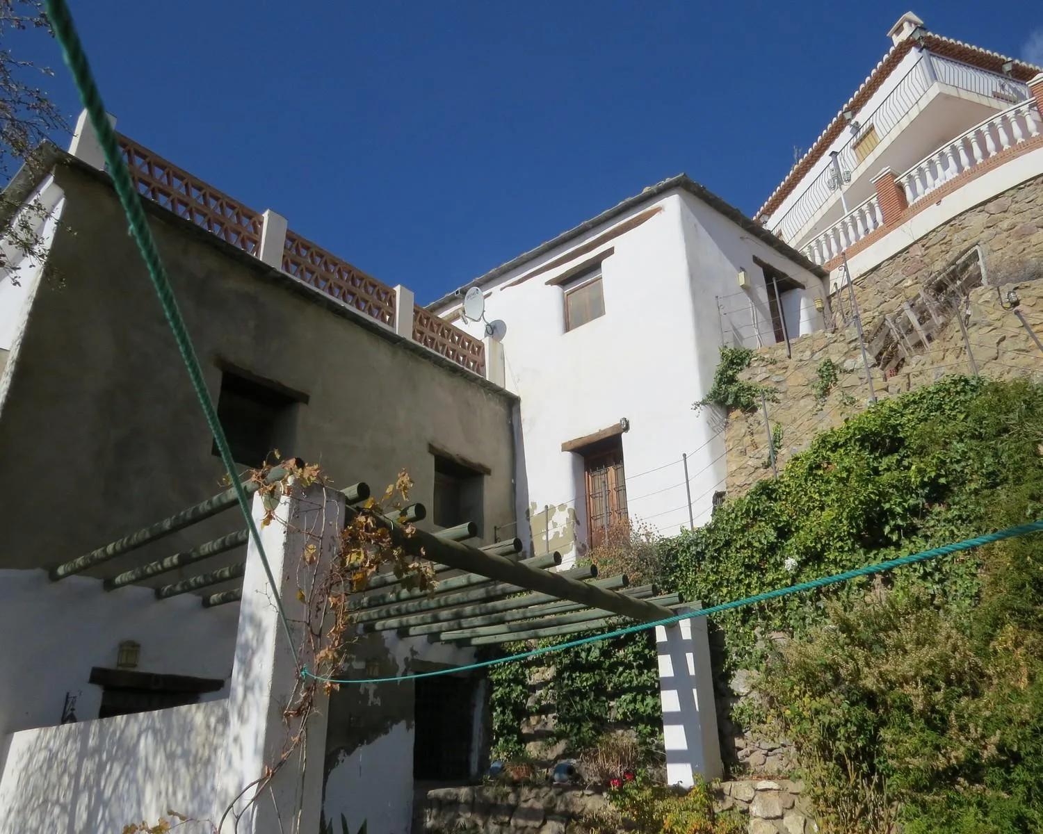 House for Sale in Cástaras