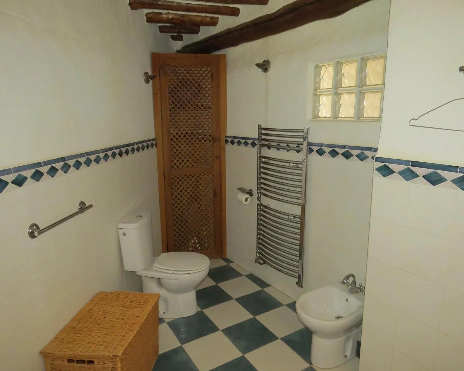 House for Sale in Cástaras
