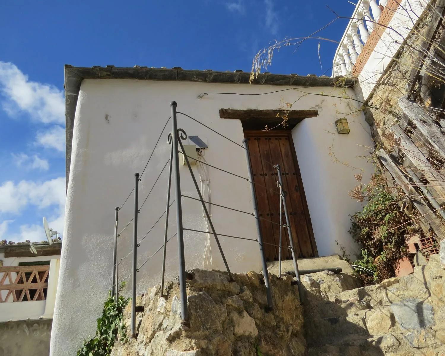 House for Sale in Cástaras