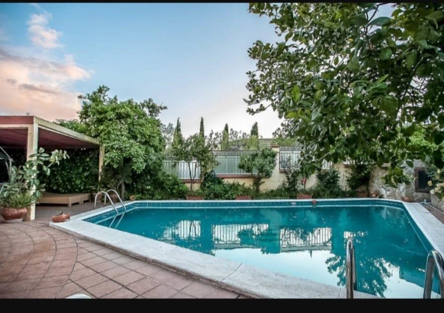 Chalet for Sale in Linares