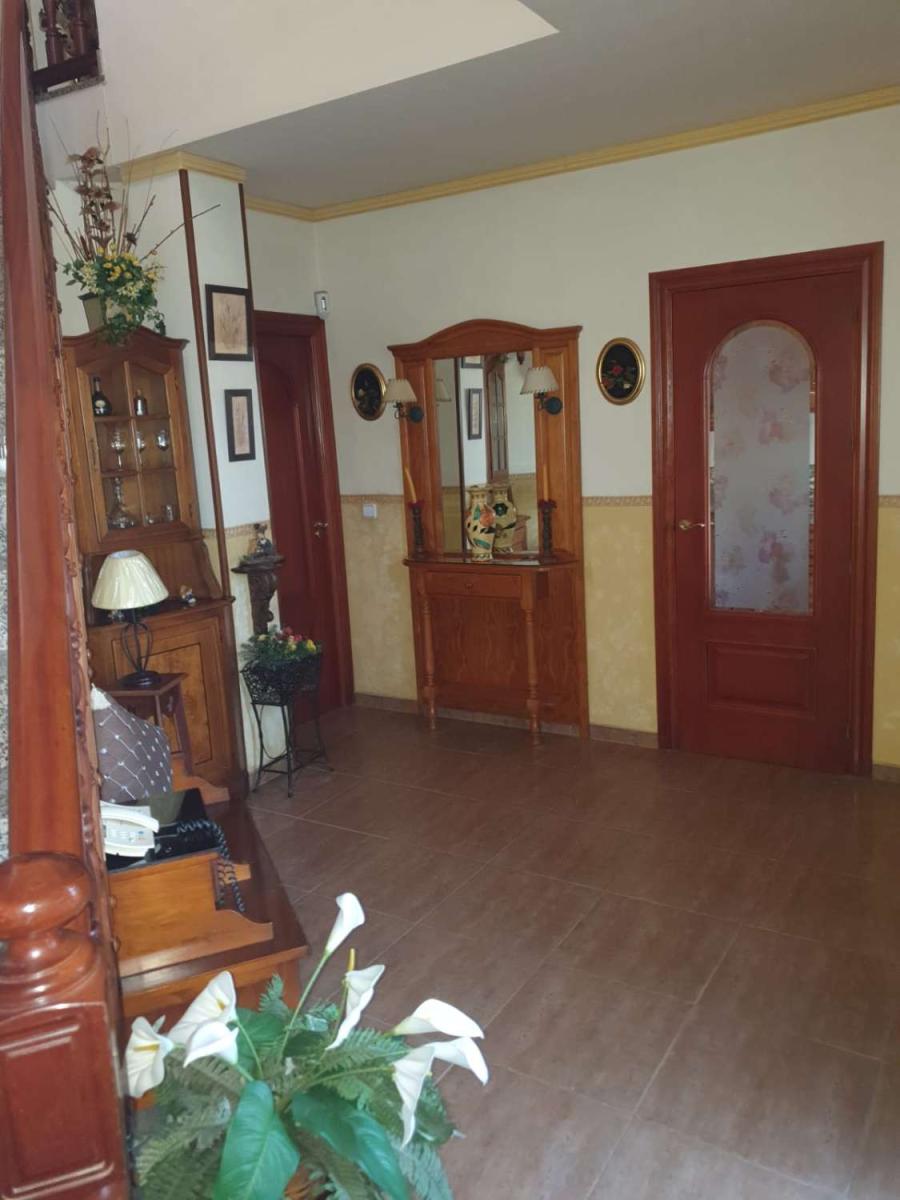 Chalet for Sale in Linares