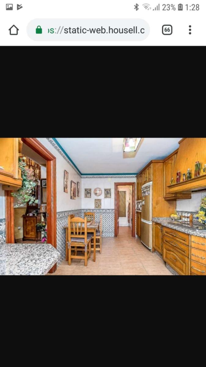 Chalet for Sale in Linares