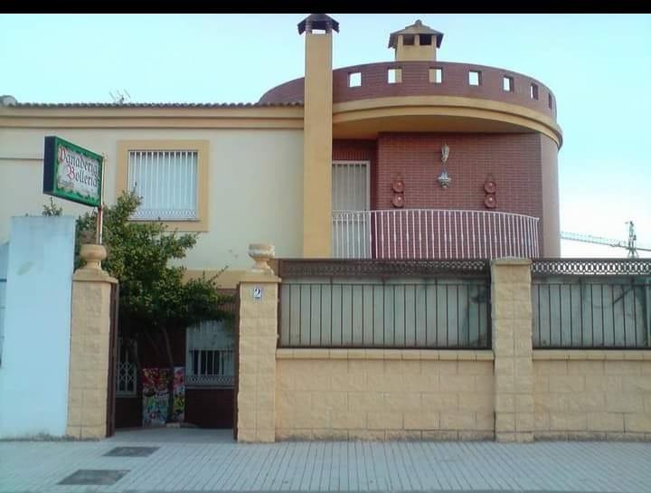 Chalet en Venta en Linares