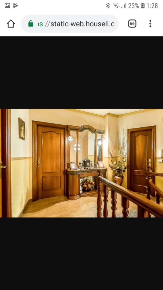 Chalet for Sale in Linares