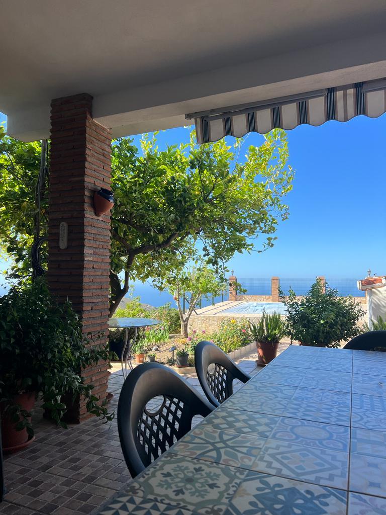 Chalet en Venta en Torrox