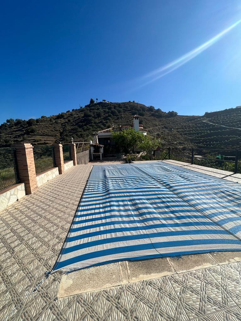 Chalet en Venta en Torrox