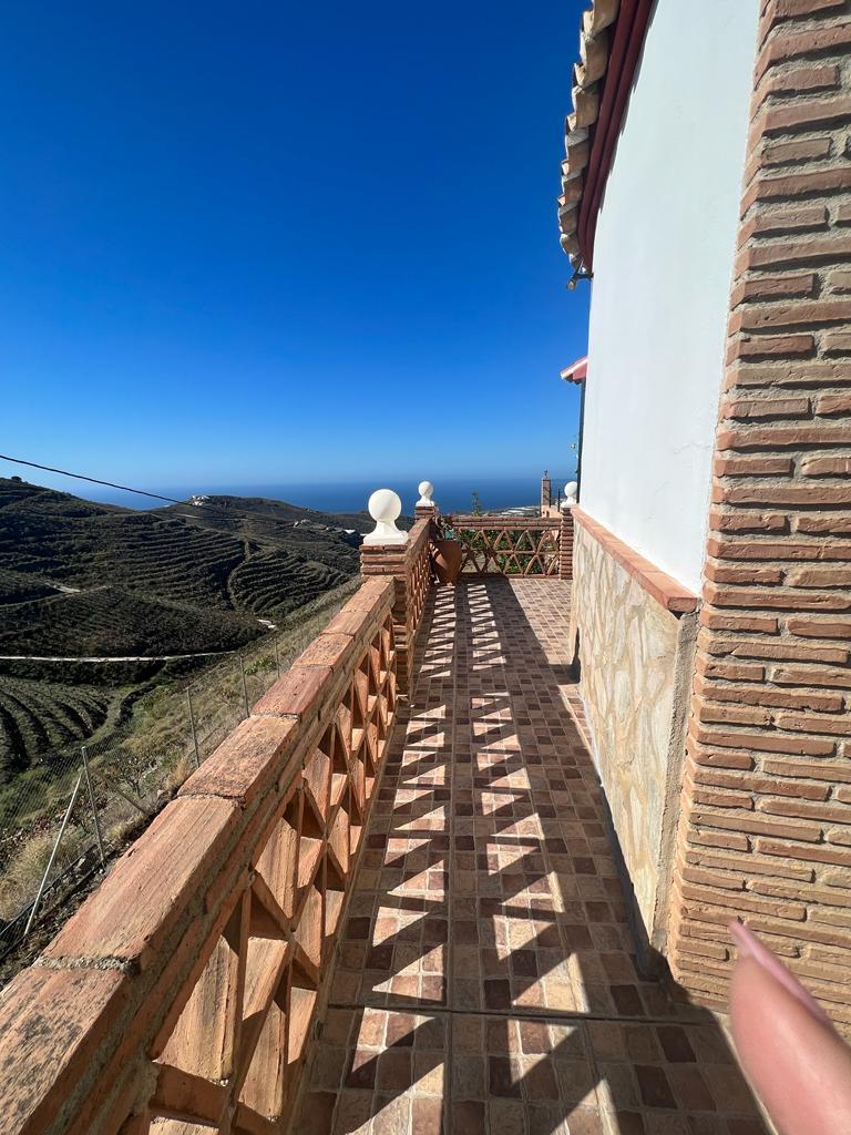 Chalet for Sale in Torrox