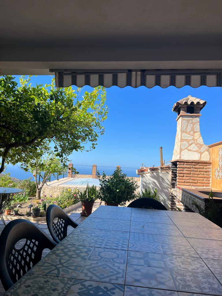 Chalet en Venta en Torrox