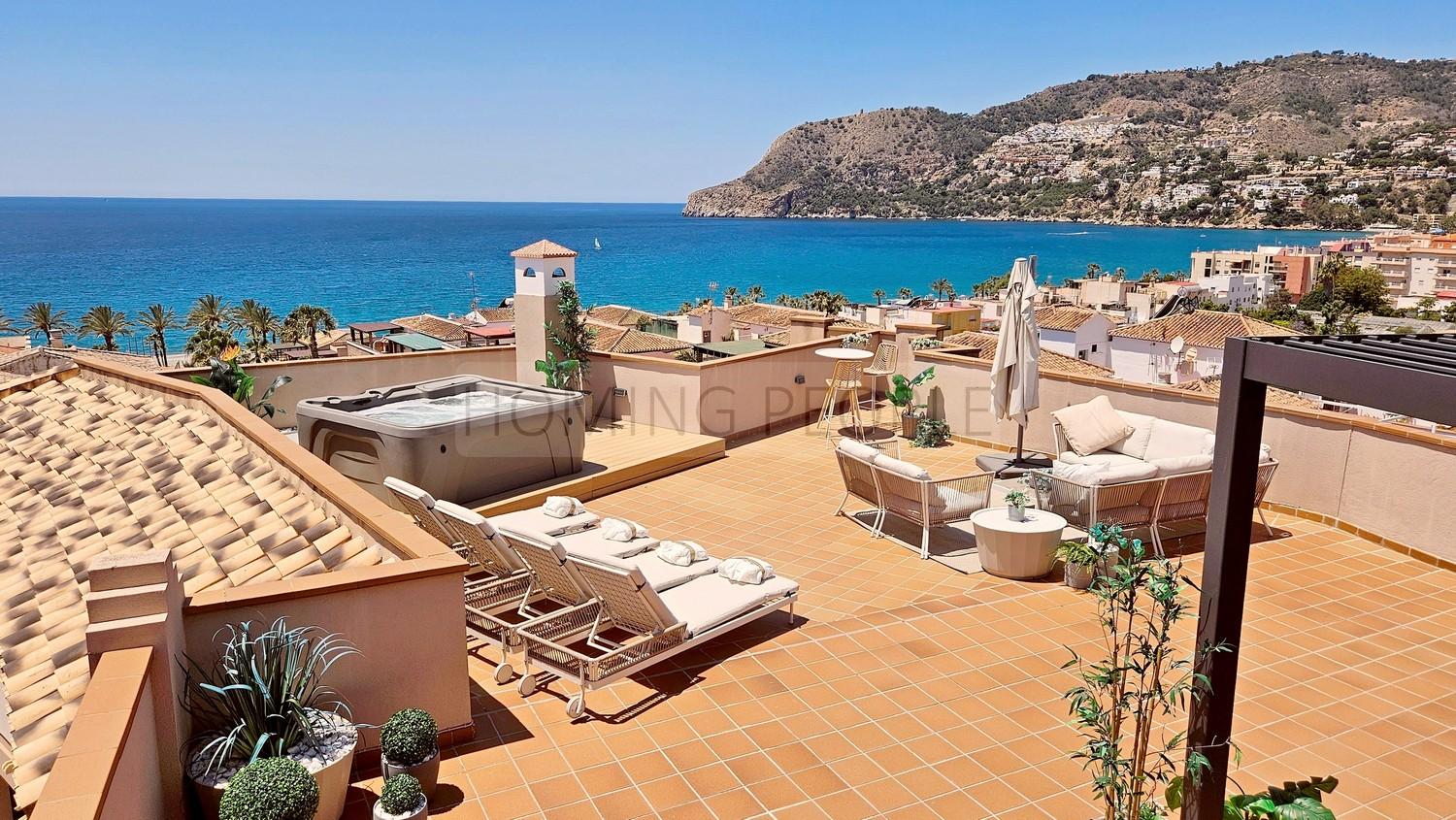 Penthouse for Rent in Almuñécar
