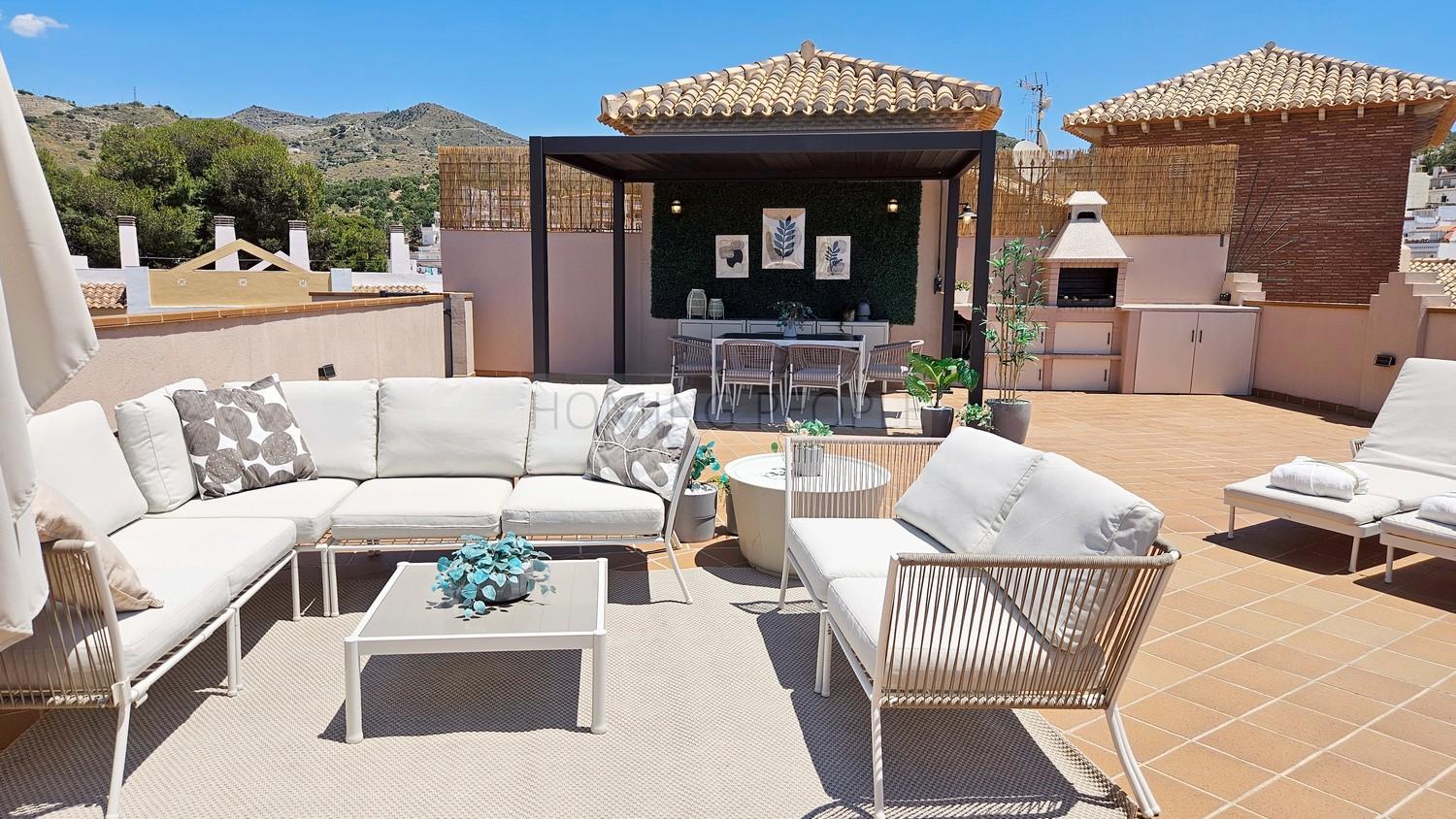 Penthouse for Rent in Almuñécar