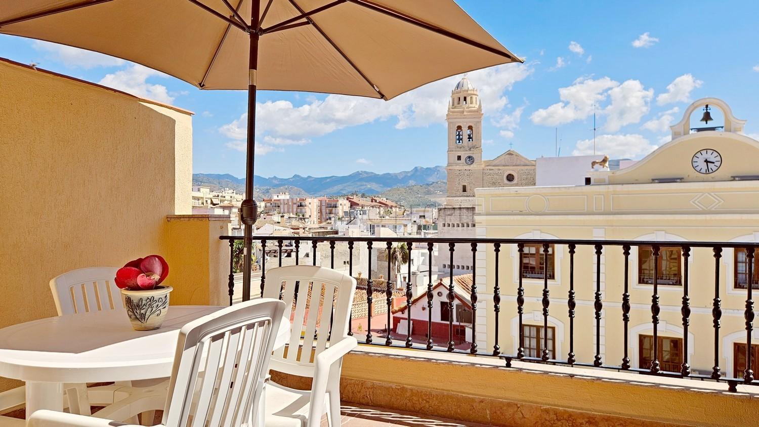 Penthouse for Rent in Almuñécar