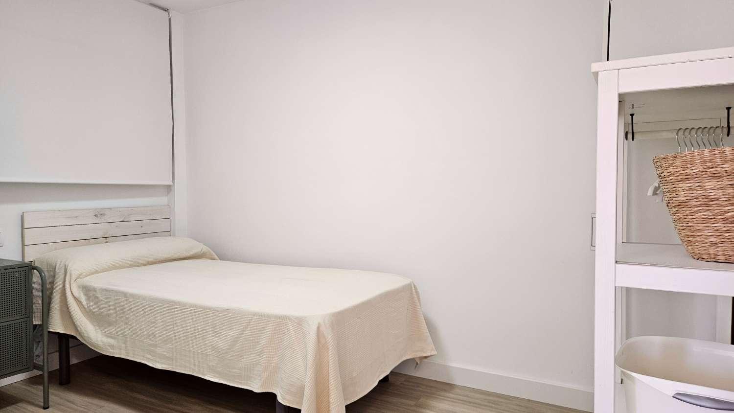 Flat for Rent in Almuñécar