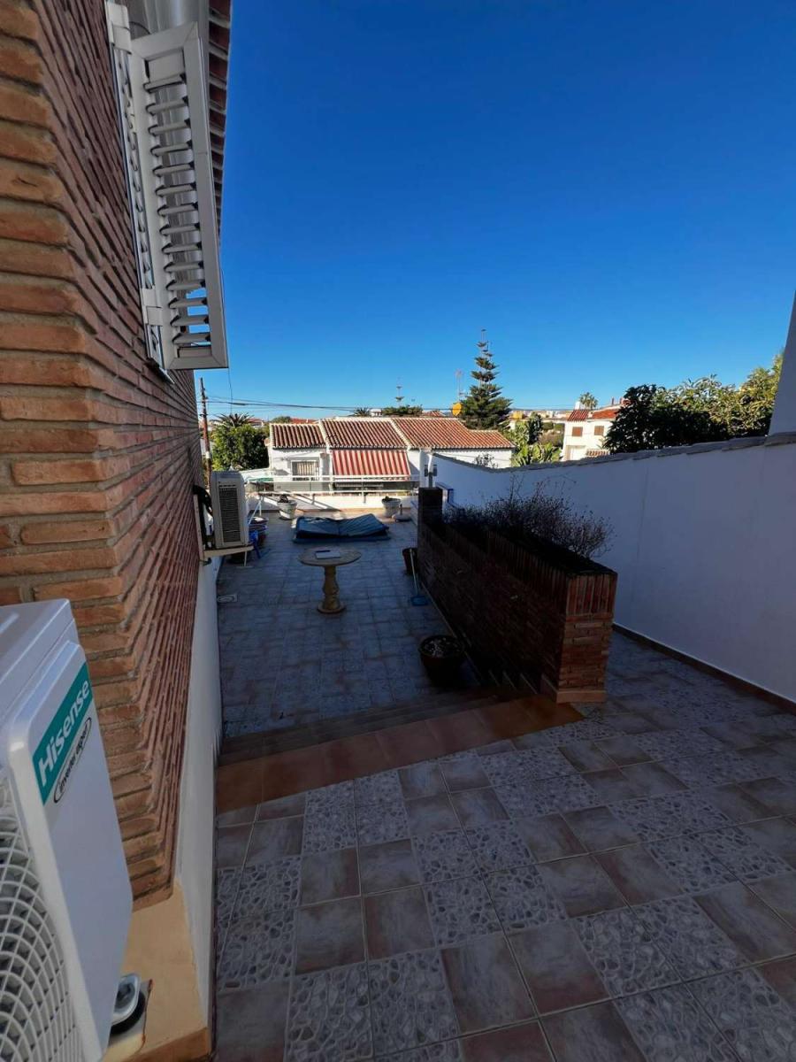 Chalet for Sale in Caleta de Vélez