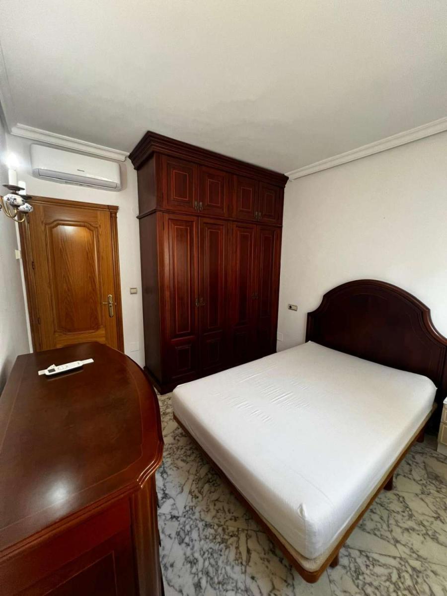 Chalet for Sale in Caleta de Vélez