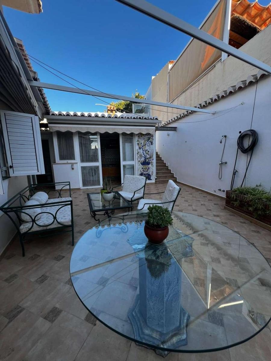Chalet for Sale in Caleta de Vélez