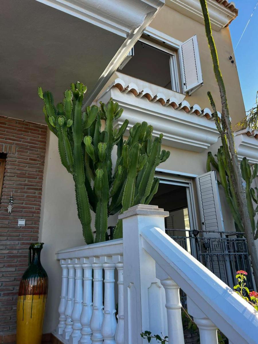 Chalet for Sale in Caleta de Vélez