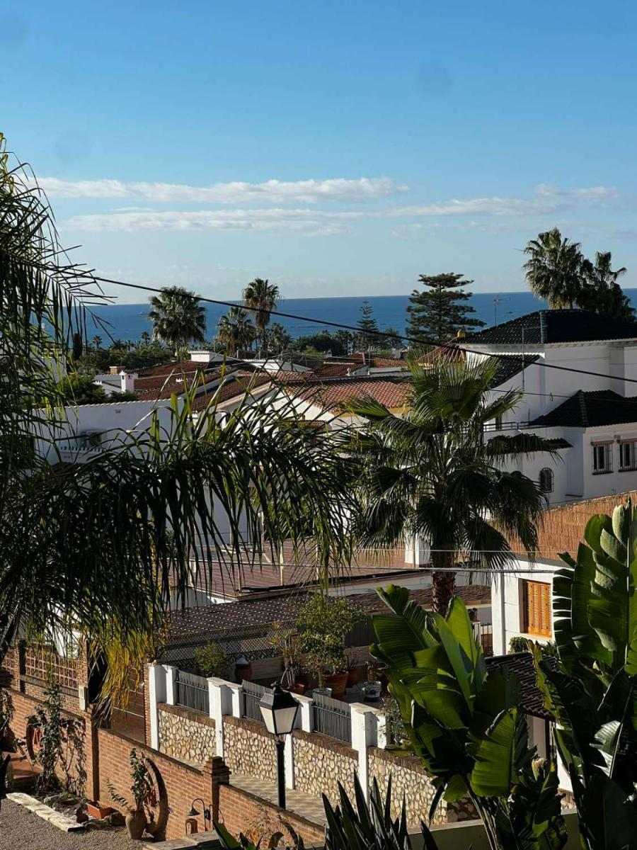 Chalet for Sale in Caleta de Vélez