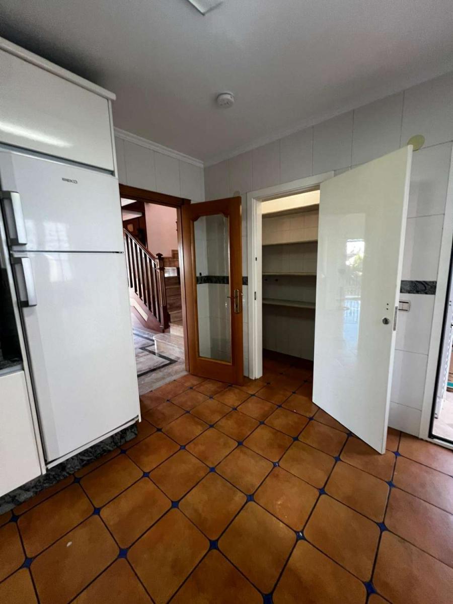 Chalet for Sale in Caleta de Vélez