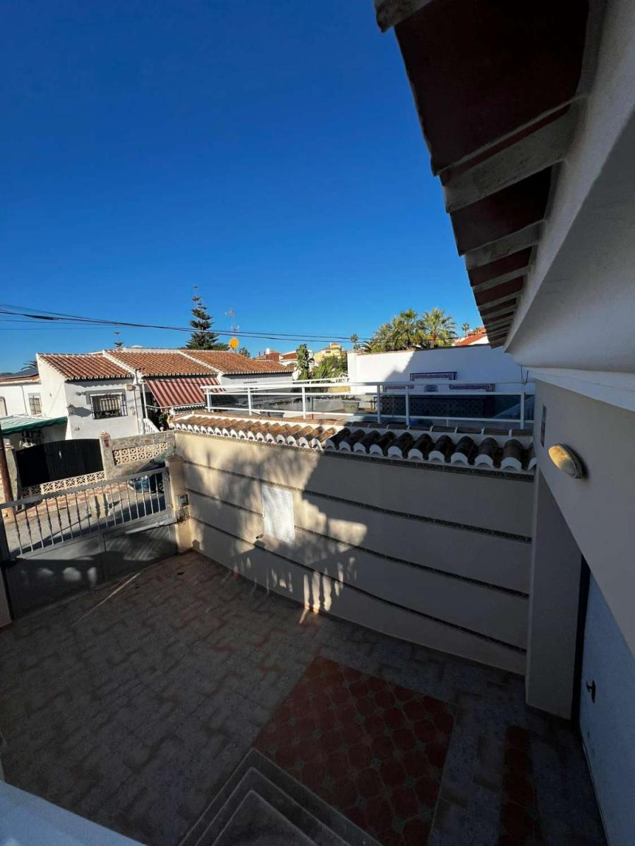 Chalet for Sale in Caleta de Vélez