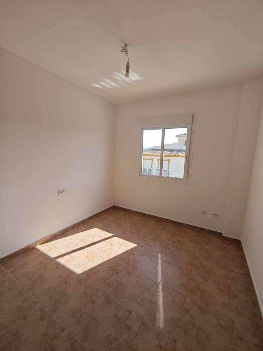 Semi-detached House for Sale in Alcaucín