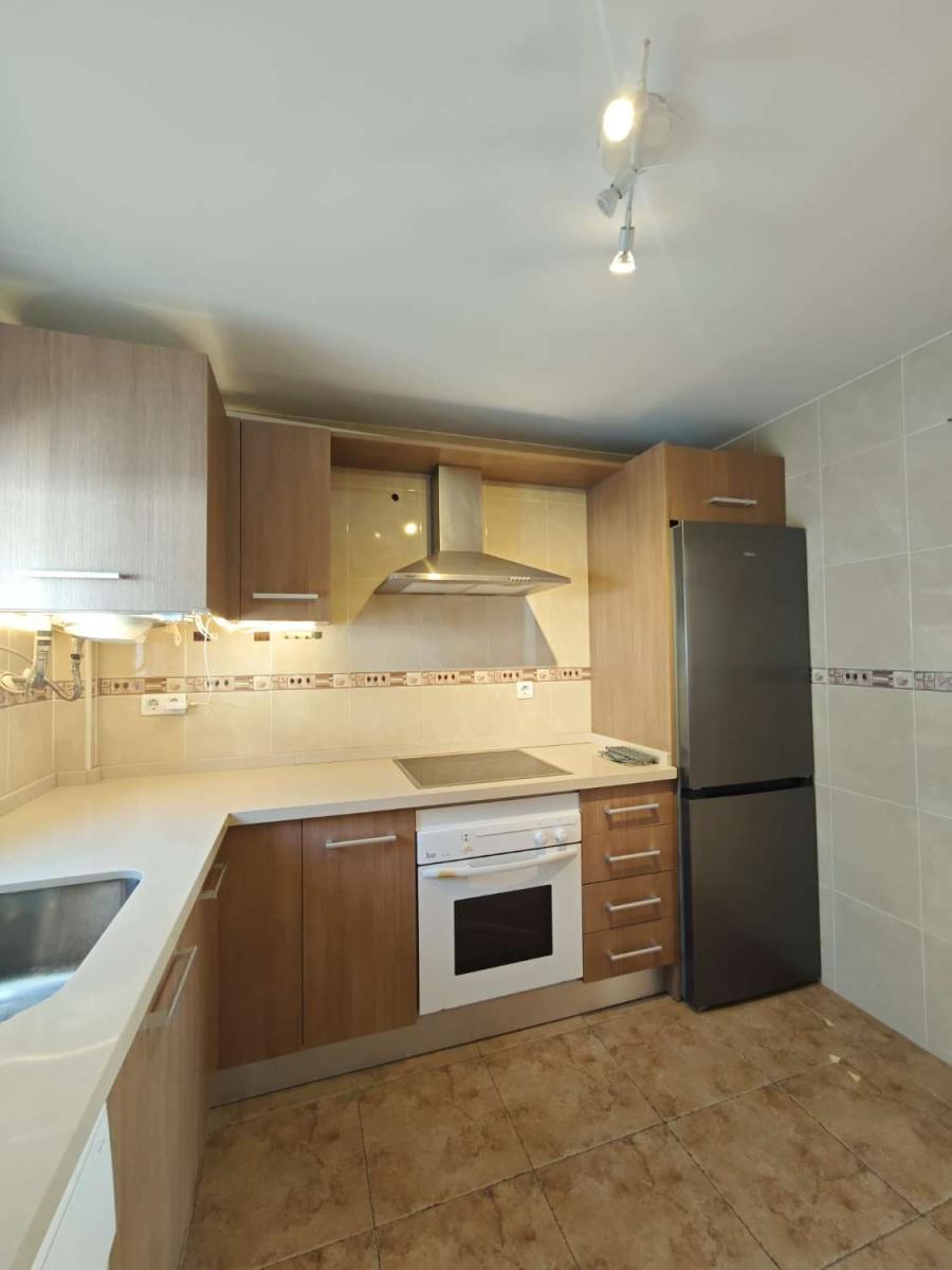 Semi-detached House for Sale in Alcaucín