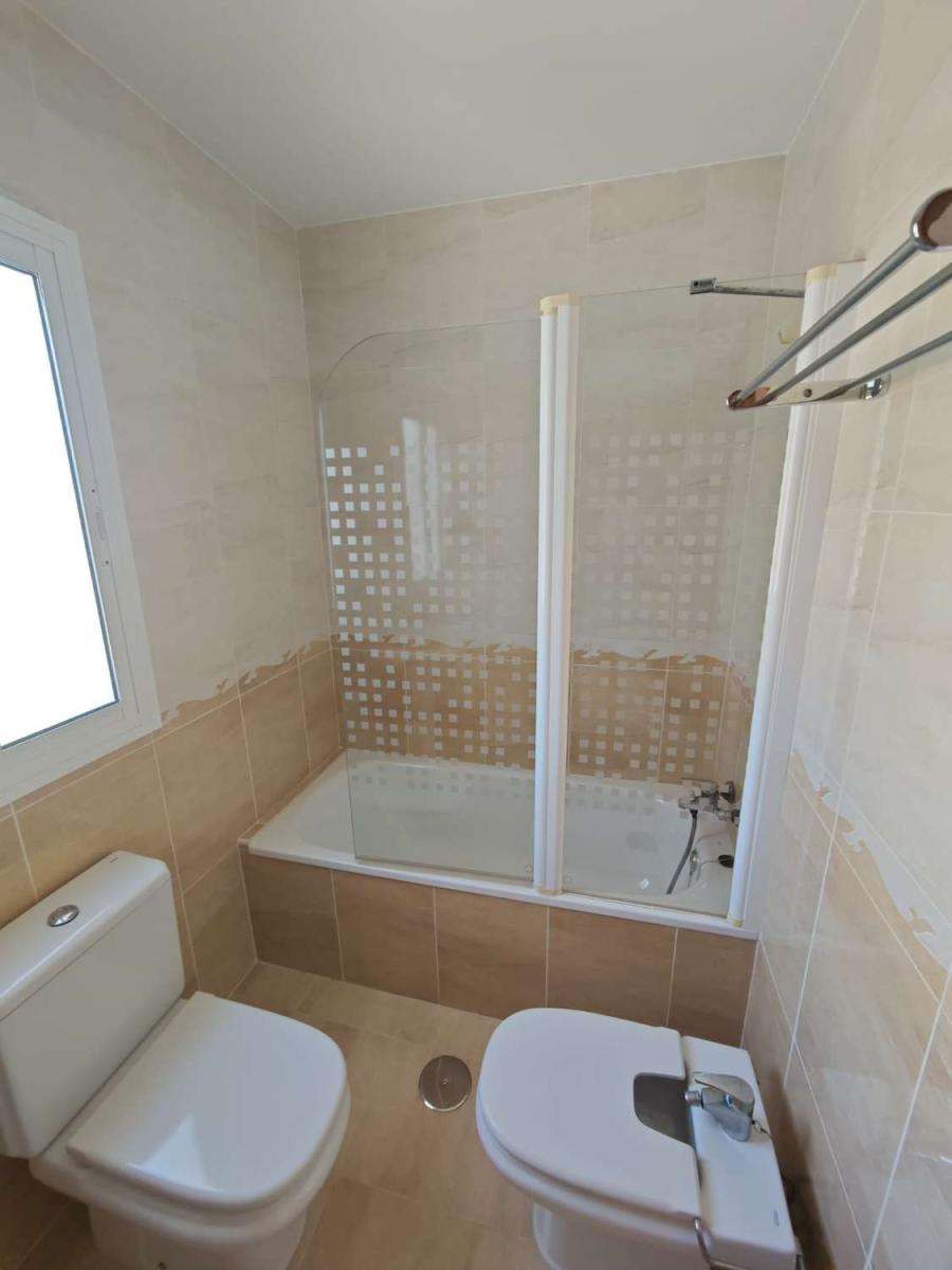 Semi-detached House for Sale in Alcaucín
