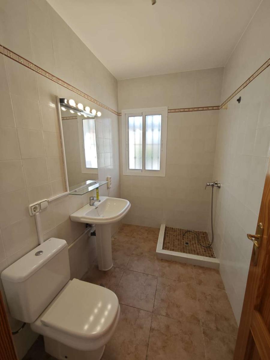 Semi-detached House for Sale in Alcaucín
