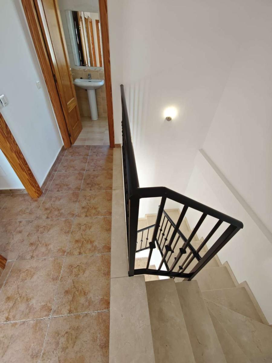 Semi-detached House for Sale in Alcaucín
