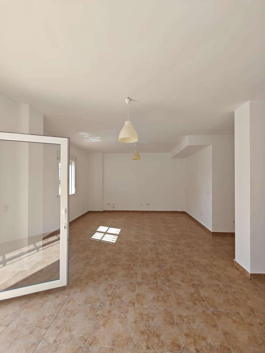 Semi-detached House for Sale in Alcaucín