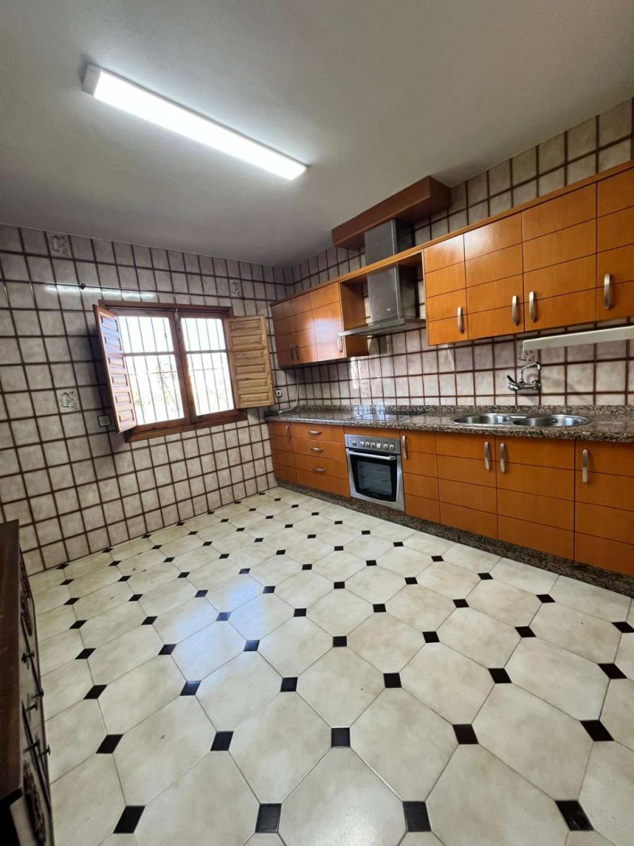 Country Property for Sale in Vélez-Málaga