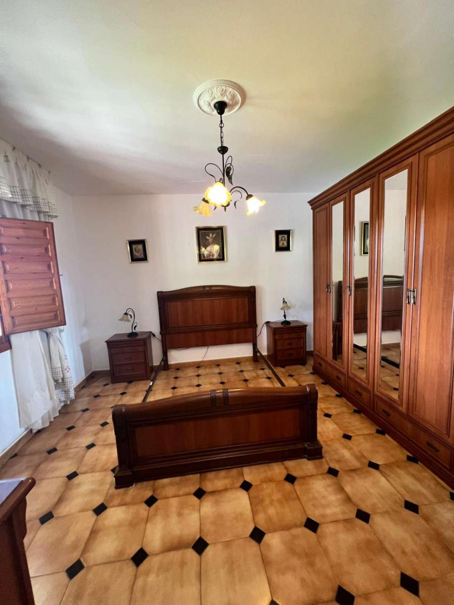 Country Property for Sale in Vélez-Málaga