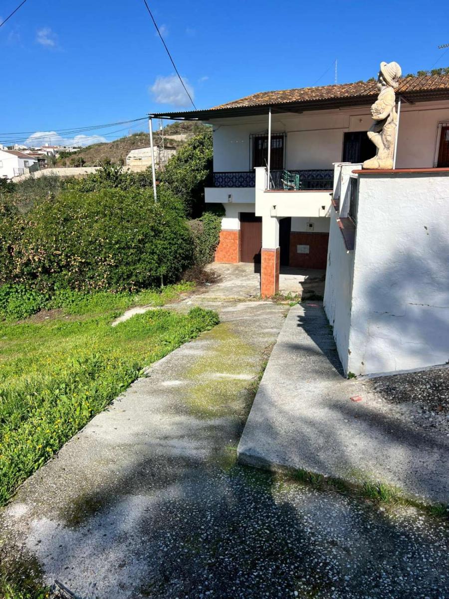 Country Property for Sale in Vélez-Málaga