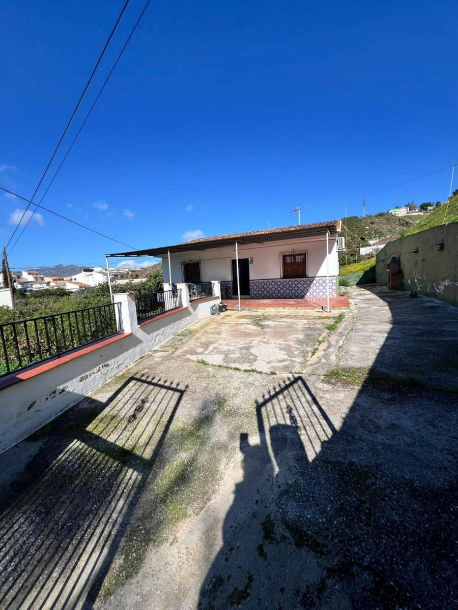 Country Property for Sale in Vélez-Málaga