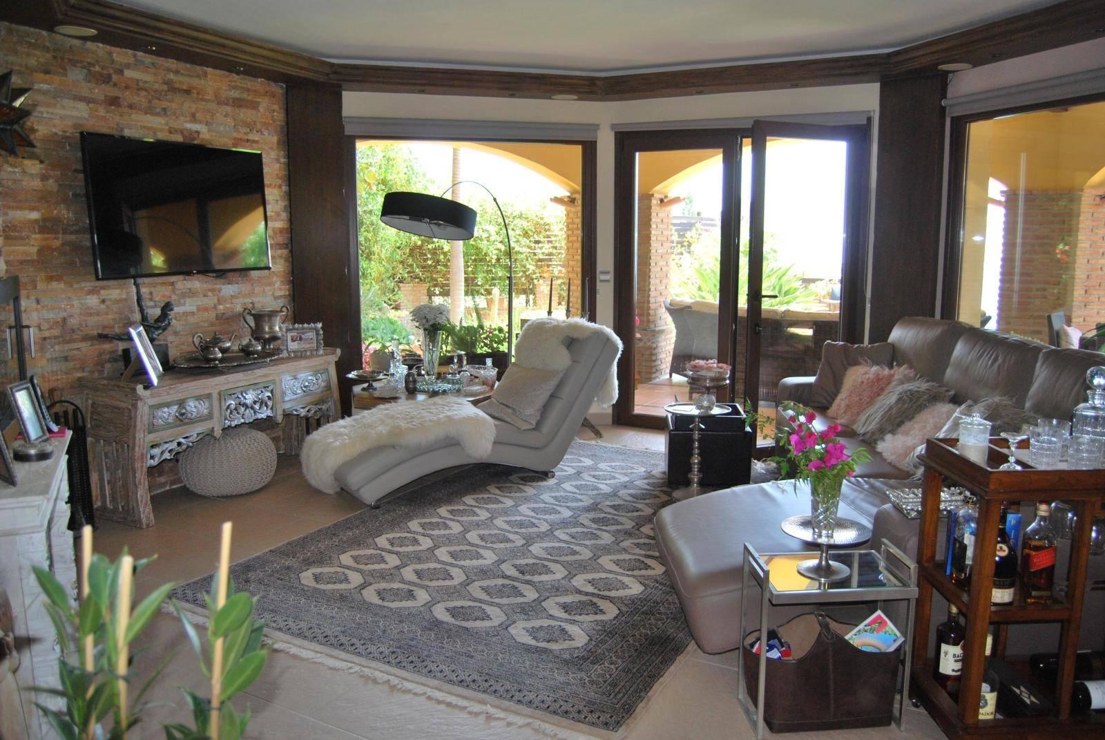 Villa for Sale in Salobreña