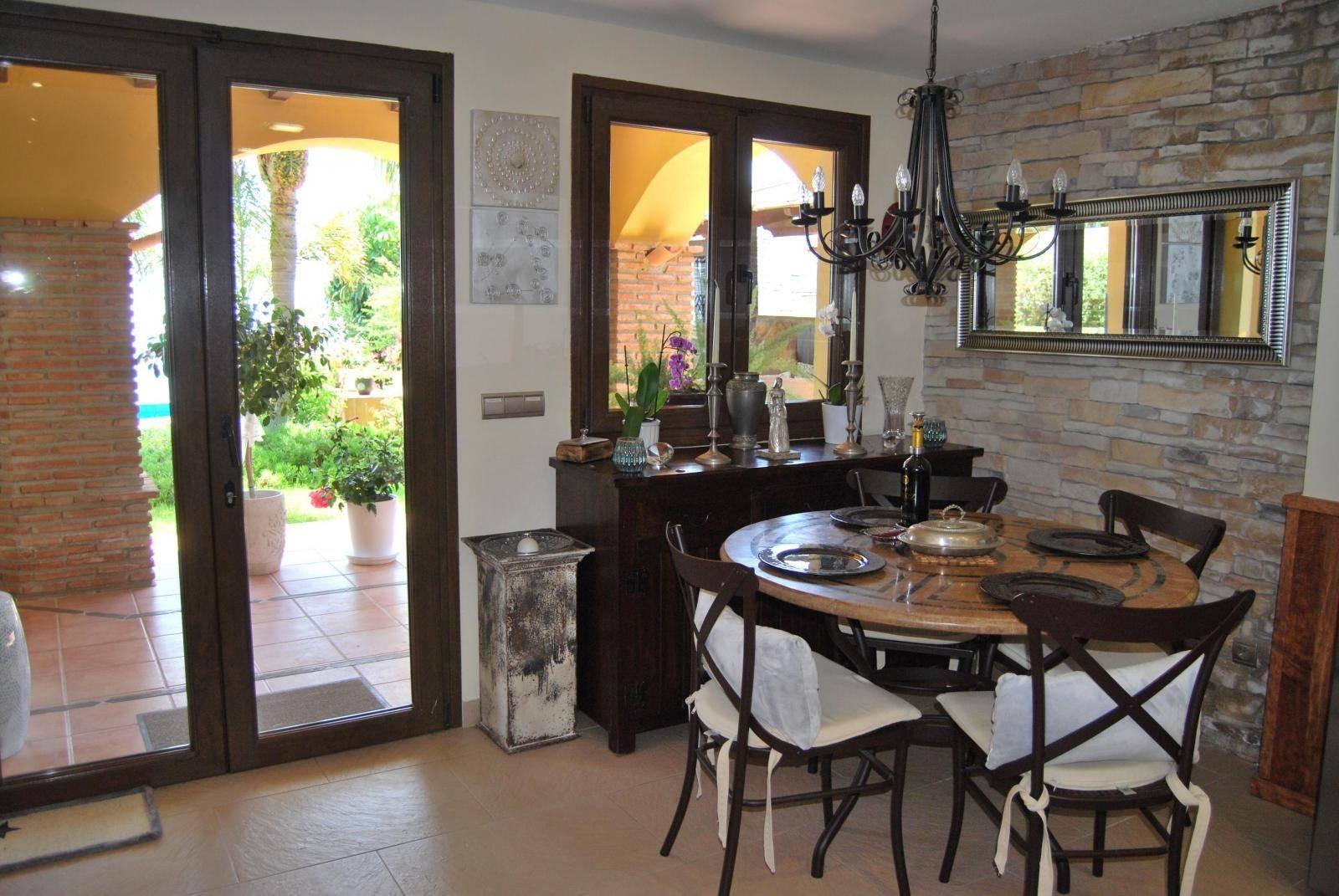 Villa for Sale in Salobreña