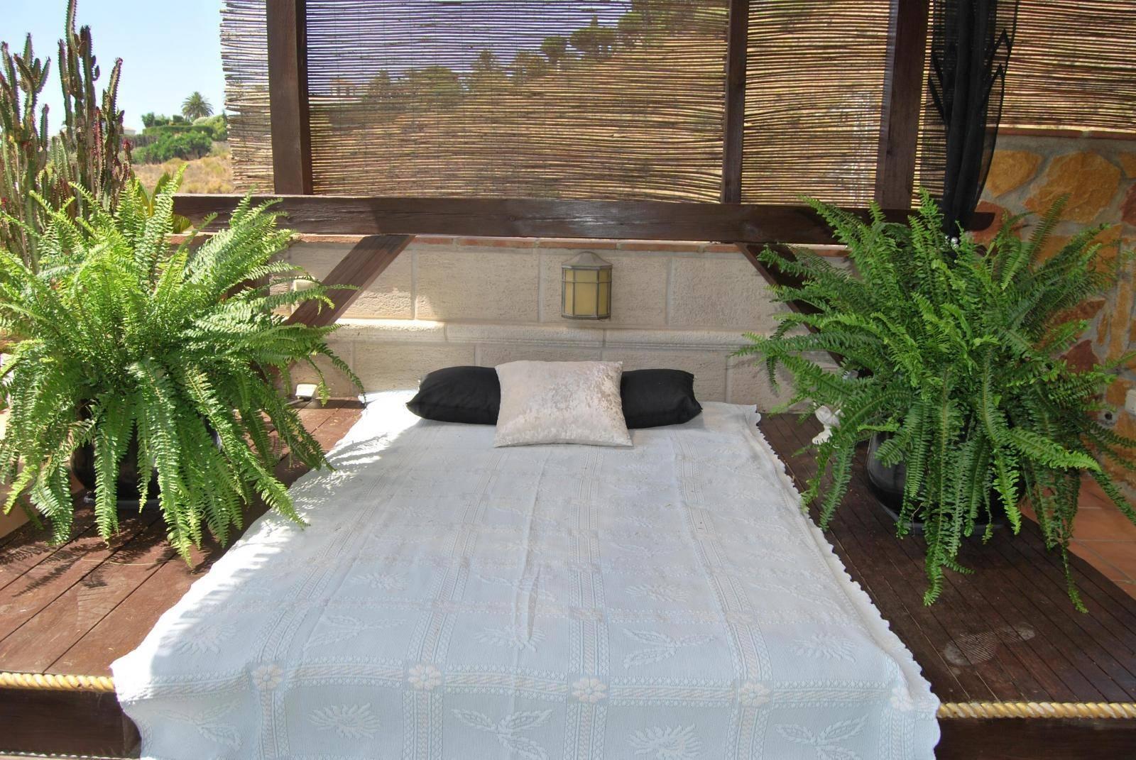 Villa for Sale in Salobreña